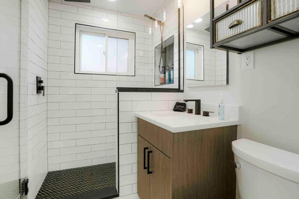 Villa Sleeps 16 - 15 Min/Downtown, 10 Min/Medical Center Aurora Exterior foto