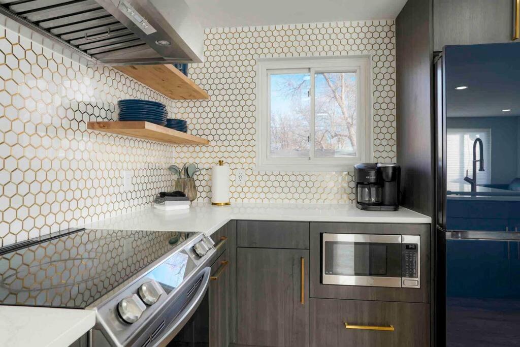 Villa Sleeps 16 - 15 Min/Downtown, 10 Min/Medical Center Aurora Exterior foto