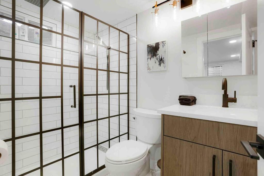 Villa Sleeps 16 - 15 Min/Downtown, 10 Min/Medical Center Aurora Exterior foto